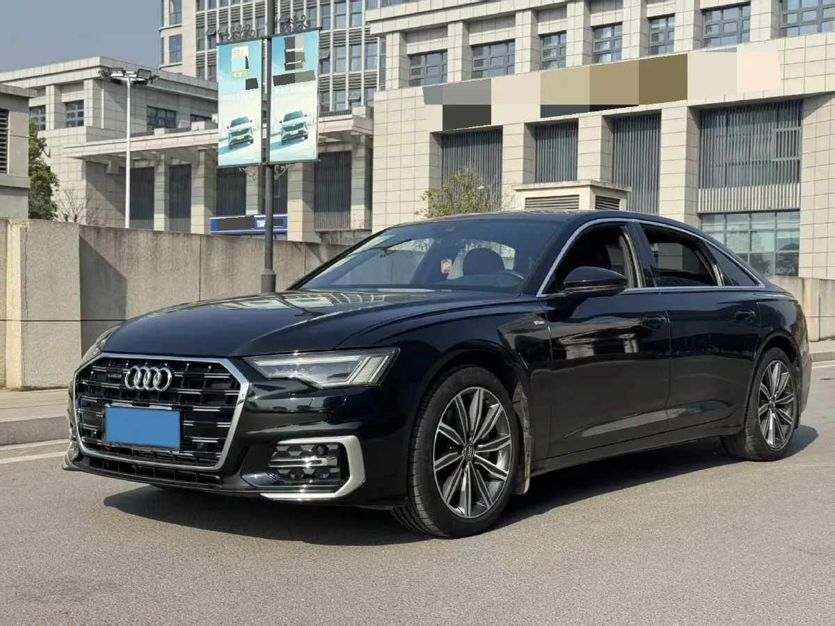 2021 Audi A6L 2.0T 224HP L4 7DCT,autocango,china used car exporter,china ev exporter,chinese used car exporter,chinese used ev exporter