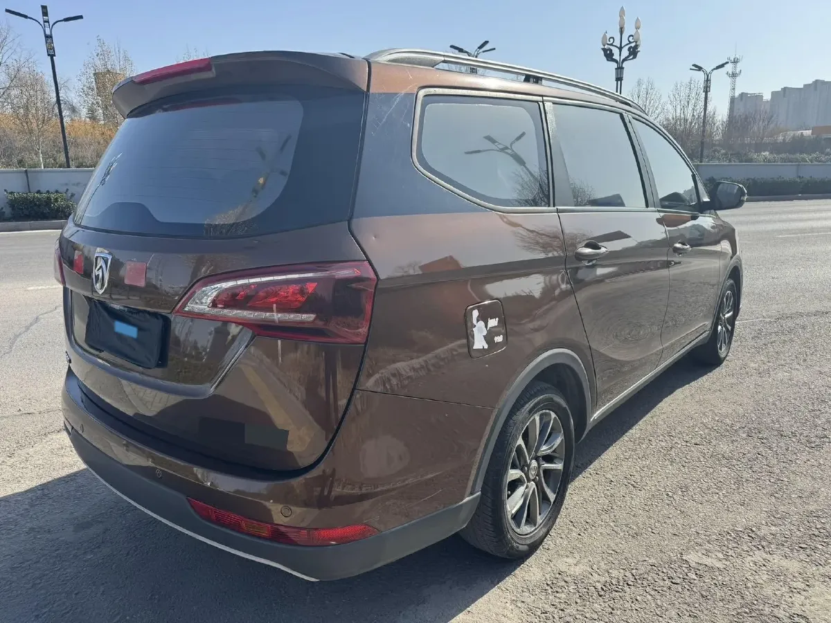 2019 BaoJun 730 1.5L 112HP L4 6MT,autocango,china used car exporter,china ev exporter,chinese used car exporter,chinese used ev exporter