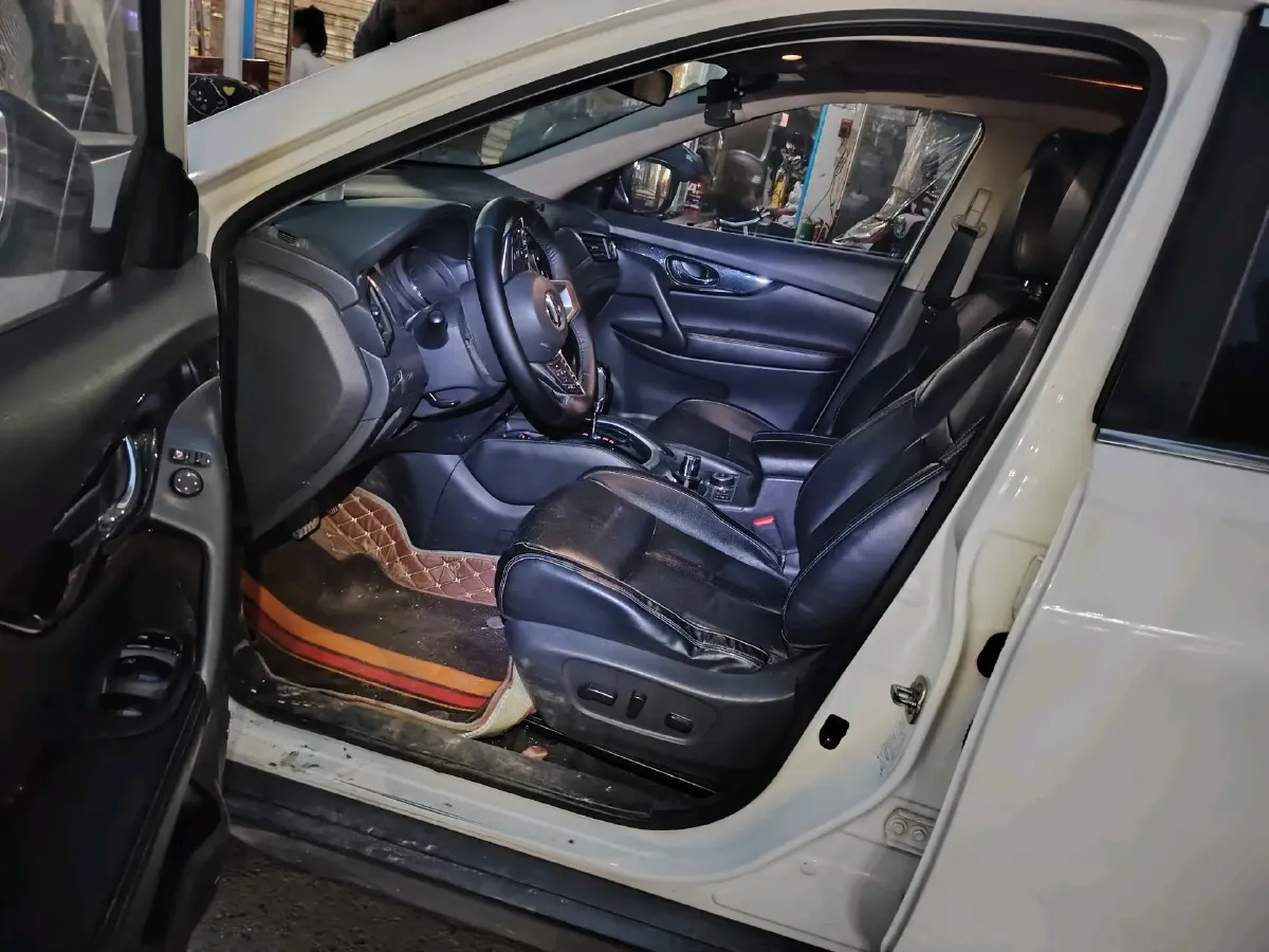 2019 Nissan X-Trail 2.5L 186HP L4 CVT,autocango,china used car exporter,china ev exporter,chinese used car exporter,chinese used ev exporter