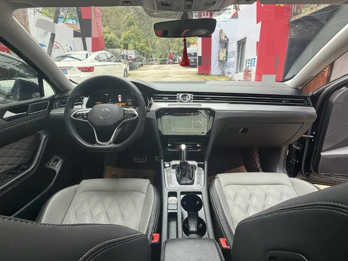 2023 Volkswagen Magotan 2.0T 186HP L4 7DCT,autocango,china used car exporter,china ev exporter,chinese used car exporter,chinese used ev exporter