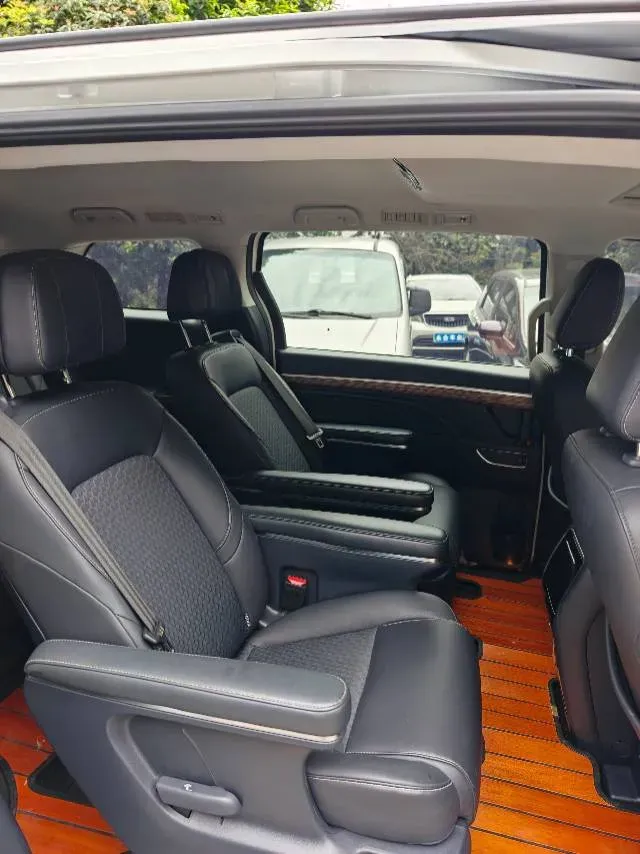 2021 GAC Trumpchi M8 2.0T 252HP L4 8AT,autocango,china used car exporter,china ev exporter,chinese used car exporter,chinese used ev exporter