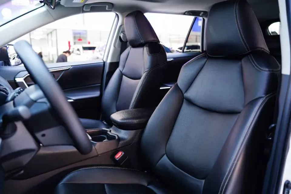 2021 Toyota RAV4 2.5L 178HP L4 E-CVT Hybrid,autocango,china used car exporter,china ev exporter,chinese used car exporter,chinese used ev exporter