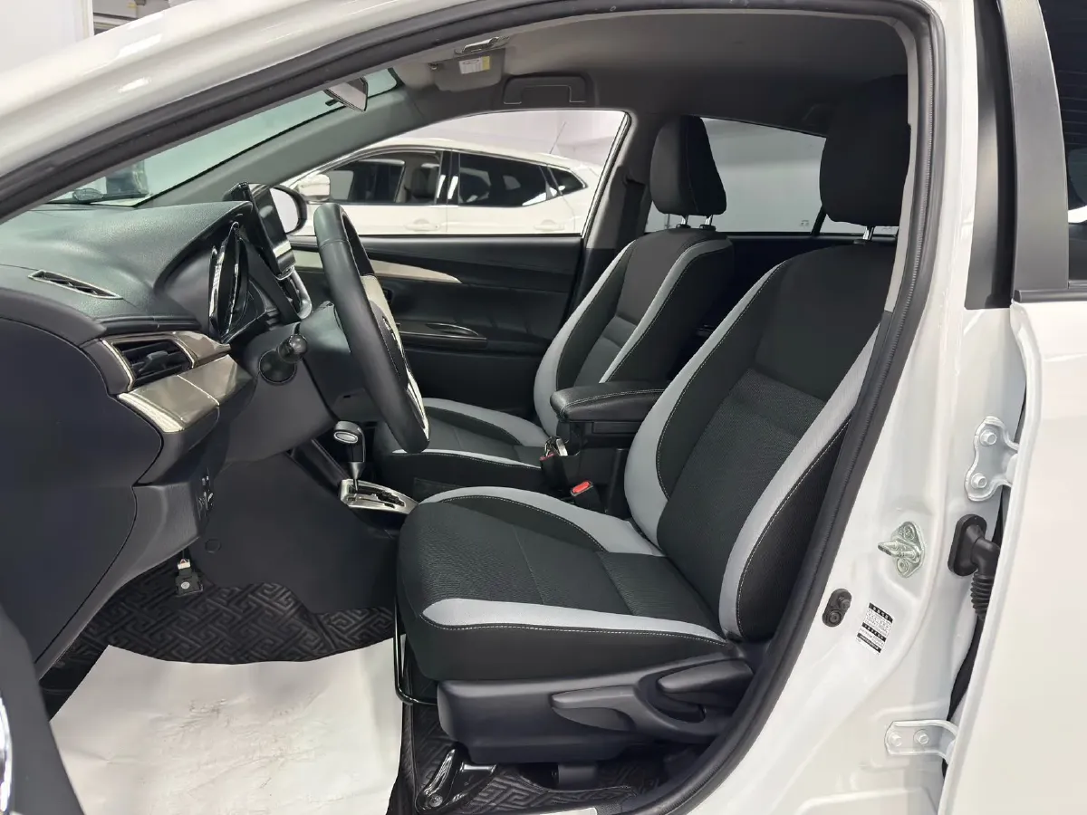 2022 Toyota Yaris L 1.5L 112HP L4 CVT,autocango,china used car exporter,china ev exporter,chinese used car exporter,chinese used ev exporter