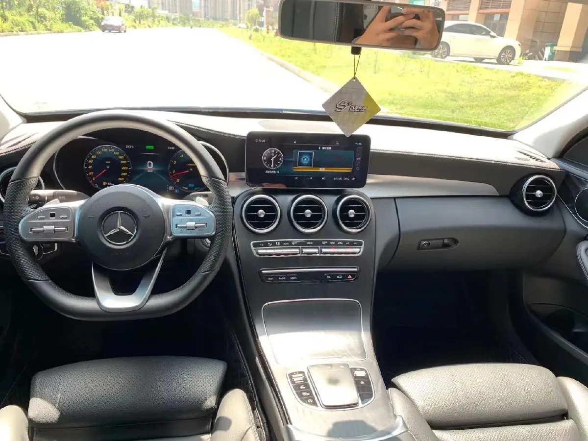 2020 Mercedes-Benz C Class 1.5T 184HP L4 9AT,autocango,china used car exporter,china ev exporter,chinese used car exporter,chinese used ev exporter