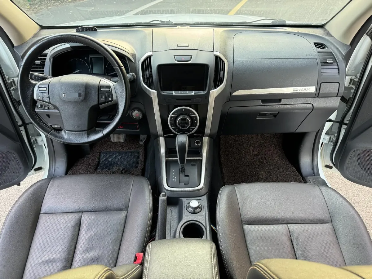 2018 Isuzu D-MAX 3.0T 177HP L4 6AT,autocango,china used car exporter,china ev exporter,chinese used car exporter,chinese used ev exporter