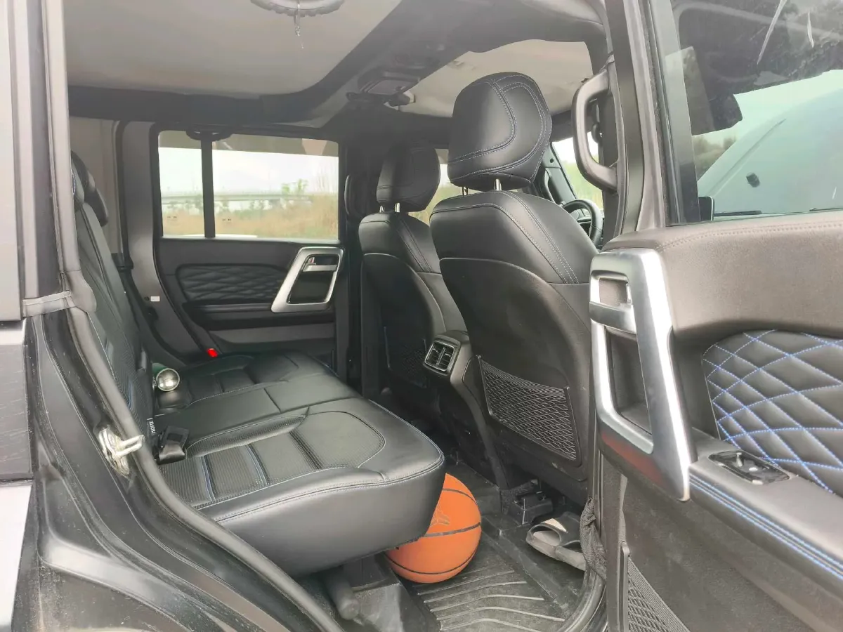 2021 Beijing BJ40 2.0T 163HP L4 8AT,autocango,china used car exporter,china ev exporter,chinese used car exporter,chinese used ev exporter