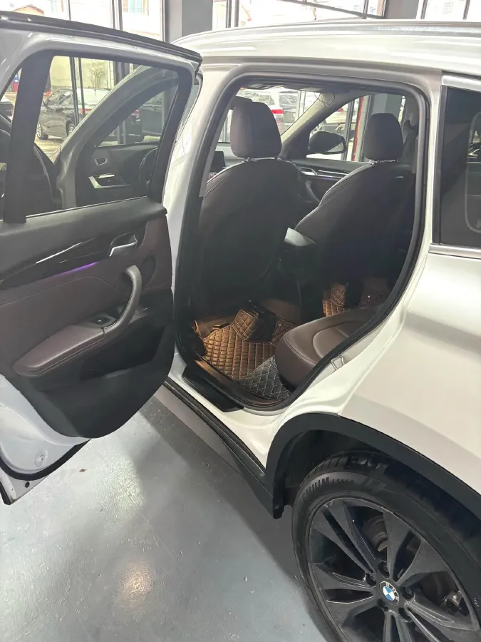 2020 BMW X1 1.5T 140HP L3 7DCT,autocango,china used car exporter,china ev exporter,chinese used car exporter,chinese used ev exporter