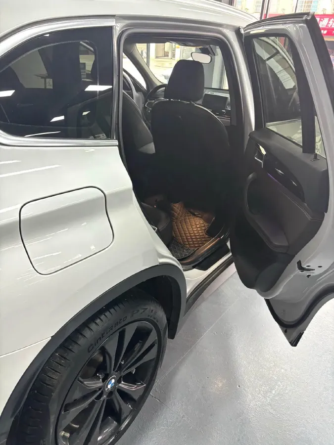 2020 BMW X1 1.5T 140HP L3 7DCT,autocango,china used car exporter,china ev exporter,chinese used car exporter,chinese used ev exporter