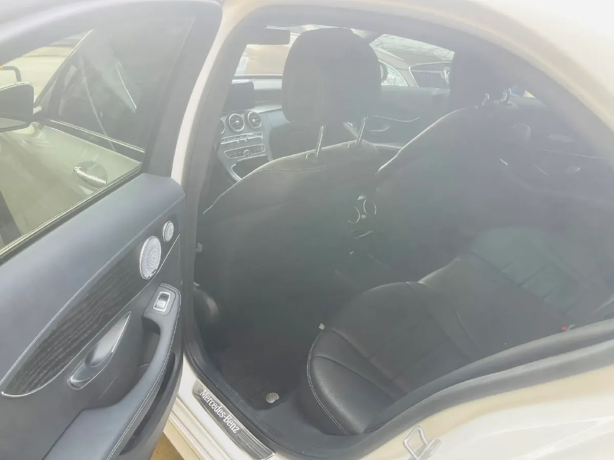 2021 Mercedes-Benz C Class 1.5T 184HP L4 9AT,autocango,china used car exporter,china ev exporter,chinese used car exporter,chinese used ev exporter