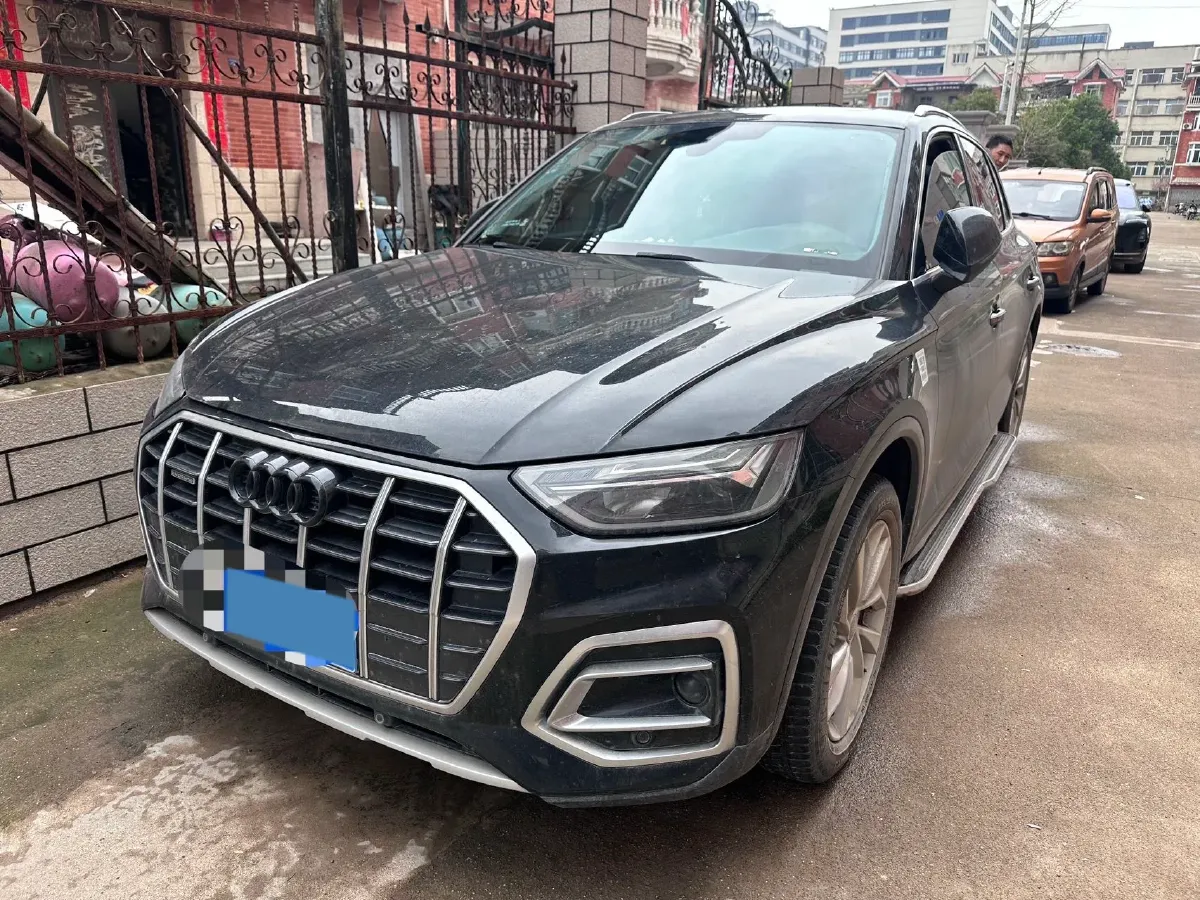 2023 Audi Q5L 2.0T 190HP L4 7DCT,autocango,china used car exporter,china ev exporter,chinese used car exporter,chinese used ev exporter