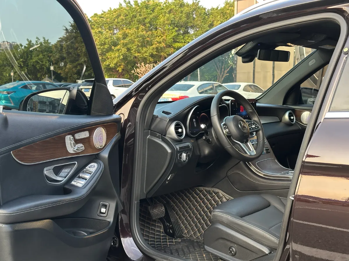 2022 Mercedes-Benz GLC Class 2.0T 258HP L4 9AT,autocango,china used car exporter,china ev exporter,chinese used car exporter,chinese used ev exporter