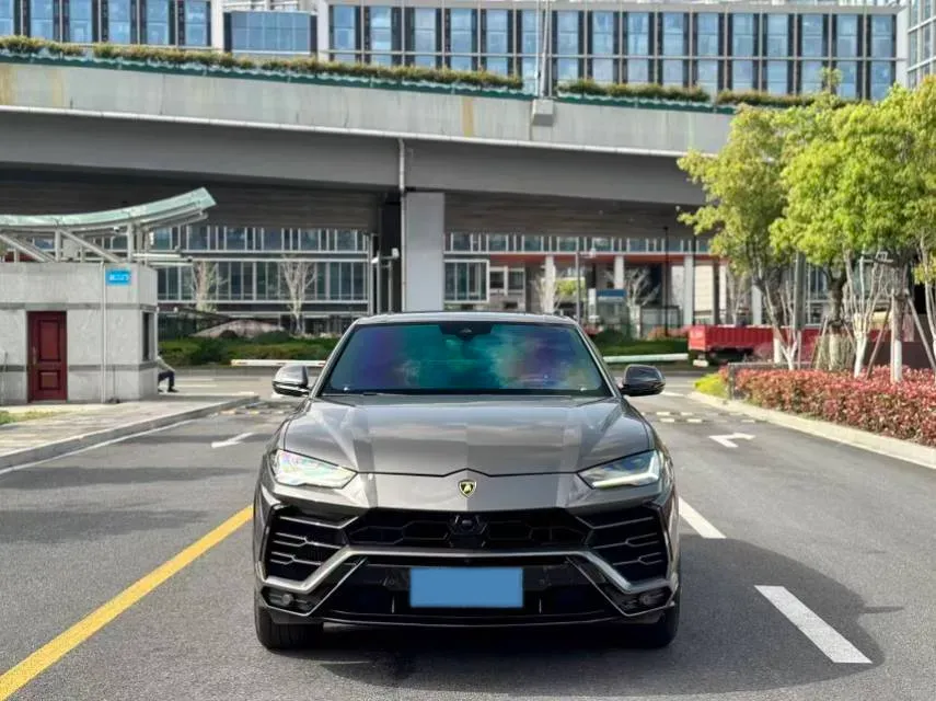 2021 Lamborghini Urus 4.0T 641HP V8 8AT,autocango,china used car exporter,china ev exporter,chinese used car exporter,chinese used ev exporter