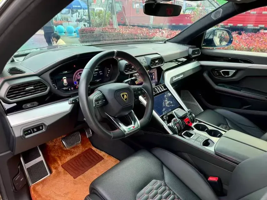 2021 Lamborghini Urus 4.0T 641HP V8 8AT,autocango,china used car exporter,china ev exporter,chinese used car exporter,chinese used ev exporter