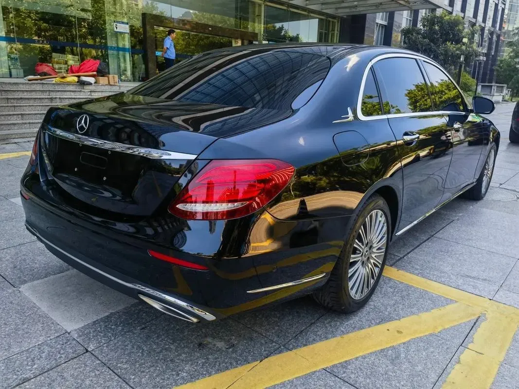 2020 Mercedes-Benz E Class 2.0T 258HP L4 9AT,autocango,china used car exporter,china ev exporter,chinese used car exporter,chinese used ev exporter