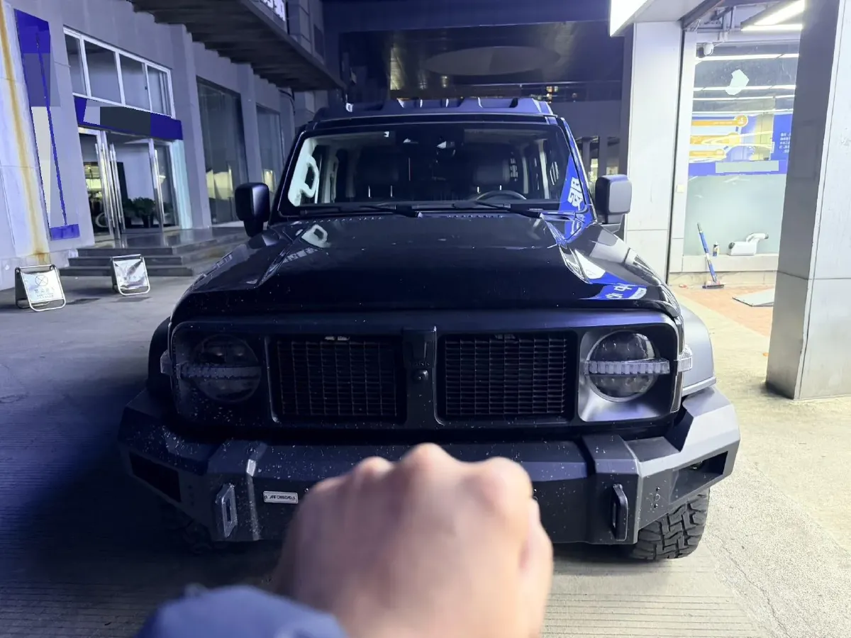 2023 Tank 300 2.0T 227HP L4 8AT,autocango,china used car exporter,china ev exporter,chinese used car exporter,chinese used ev exporter