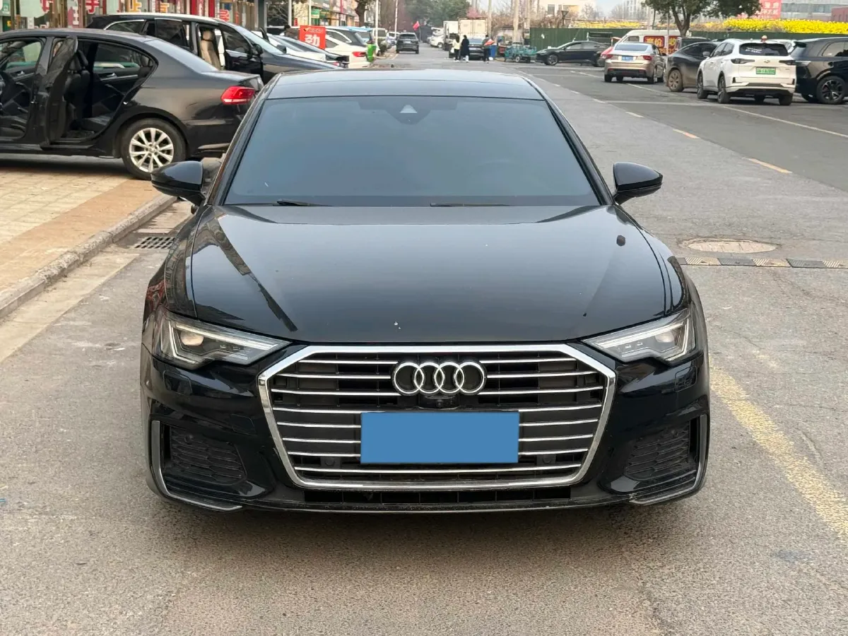 2021 Audi A6L 2.0T 190HP L4 7DCT,autocango,china used car exporter,china ev exporter,chinese used car exporter,chinese used ev exporter