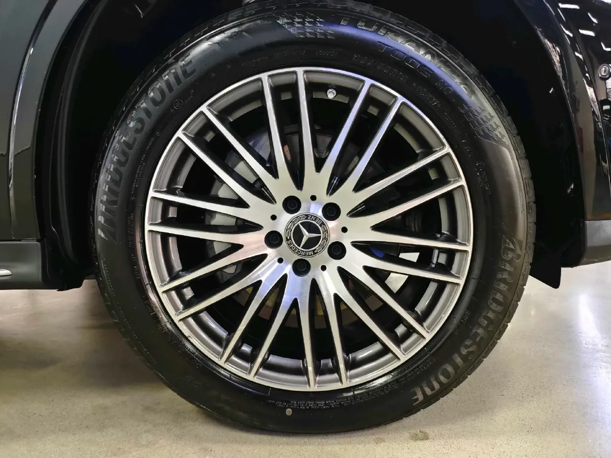 2024 Mercedes-Benz GLC Class 2.0T 258HP L4 9AT,autocango,china used car exporter,china ev exporter,chinese used car exporter,chinese used ev exporter