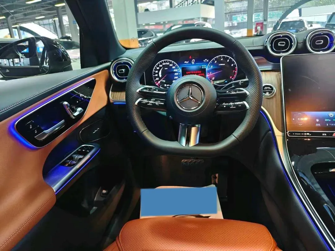 2024 Mercedes-Benz GLC Class 2.0T 258HP L4 9AT,autocango,china used car exporter,china ev exporter,chinese used car exporter,chinese used ev exporter