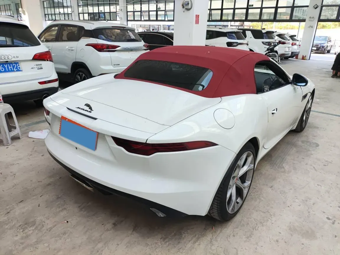 2021 Jaguar F-TYPE 2.0T 300HP L4 8AT,autocango,china used car exporter,china ev exporter,chinese used car exporter,chinese used ev exporter