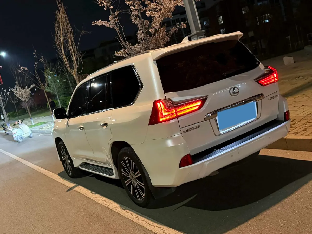 2019 Lexus LX 5.7L 367HP V8 8AT,autocango,china used car exporter,china ev exporter,chinese used car exporter,chinese used ev exporter