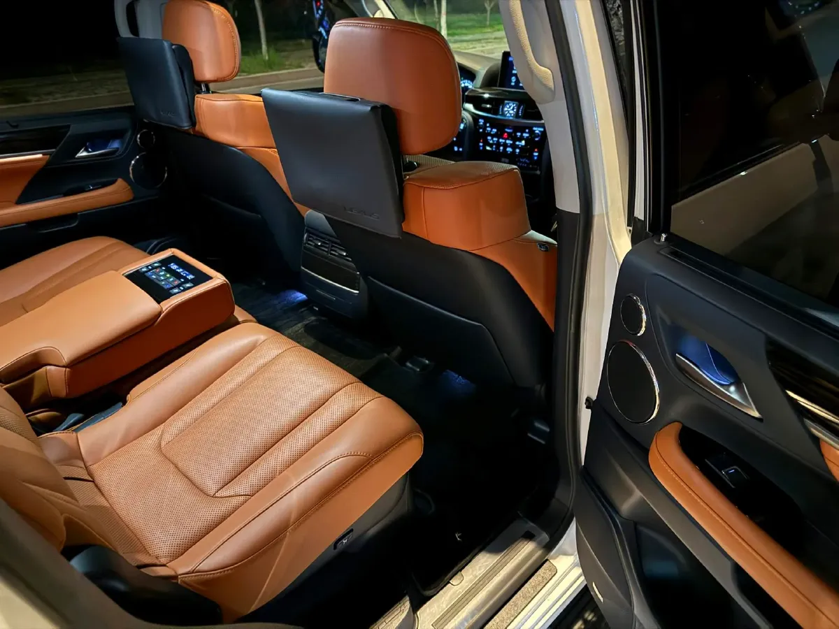 2019 Lexus LX 5.7L 367HP V8 8AT,autocango,china used car exporter,china ev exporter,chinese used car exporter,chinese used ev exporter