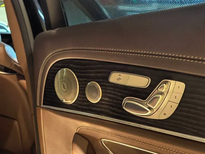 2022 Mercedes-Benz E Class 2.0T 258HP L4 9AT,autocango,china used car exporter,china ev exporter,chinese used car exporter,chinese used ev exporter