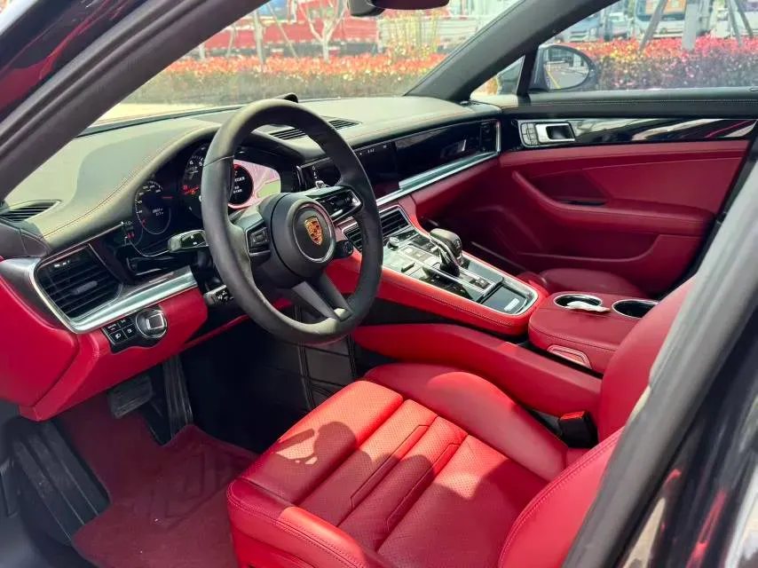 2021 Porsche Panamera 2.9T 330HP V6 8DCT,autocango,china used car exporter,china ev exporter,chinese used car exporter,chinese used ev exporter