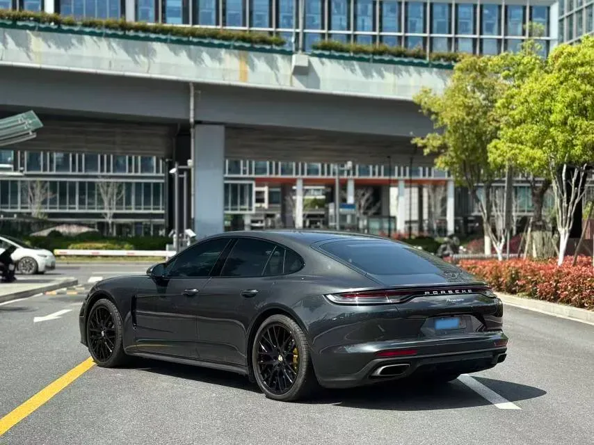 2021 Porsche Panamera 2.9T 330HP V6 8DCT,autocango,china used car exporter,china ev exporter,chinese used car exporter,chinese used ev exporter