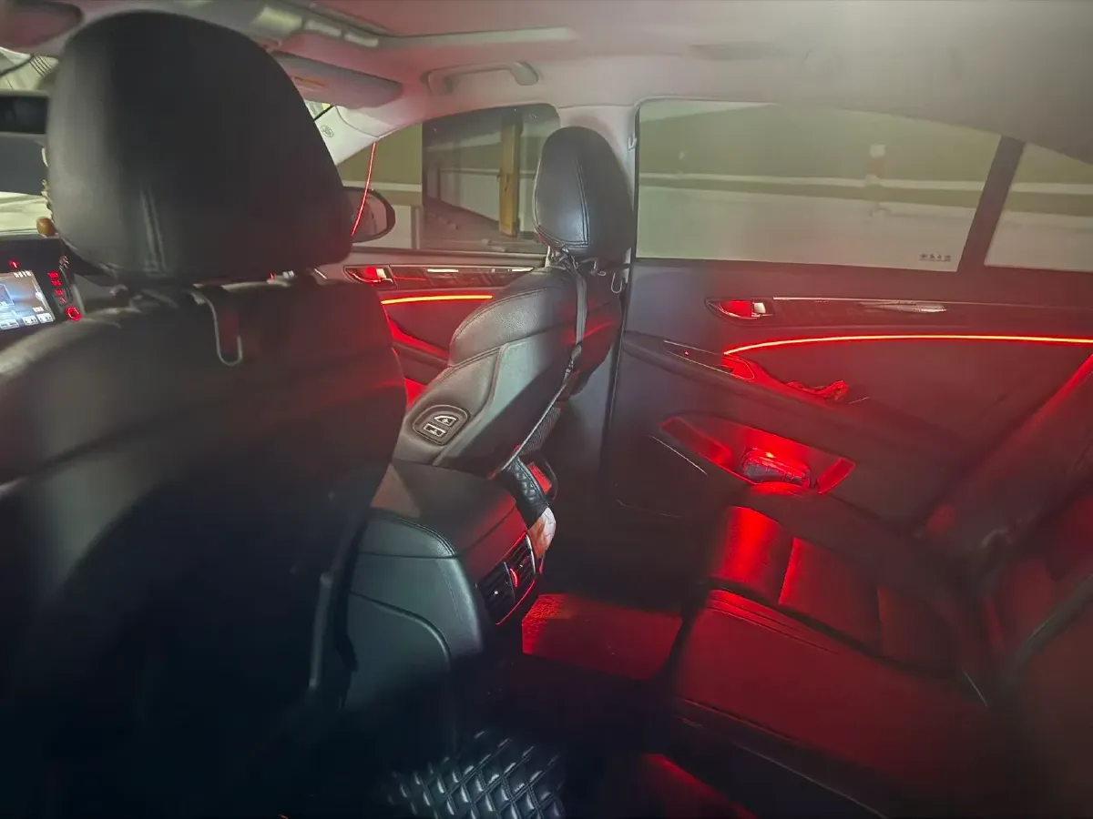 2021 HongQi H7 1.8T 188HP L4 6AT,autocango,china used car exporter,china ev exporter,chinese used car exporter,chinese used ev exporter