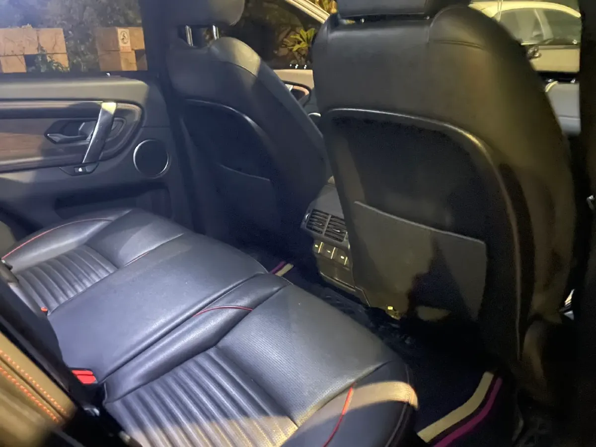 2022 Land Rover Discovery Sport 2.0T 249HP L4 9AT,autocango,china used car exporter,china ev exporter,chinese used car exporter,chinese used ev exporter