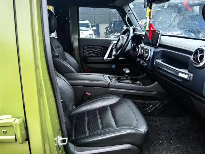 2021 Beijing BJ40 2.0T 163HP L4 8AT,autocango,china used car exporter,china ev exporter,chinese used car exporter,chinese used ev exporter