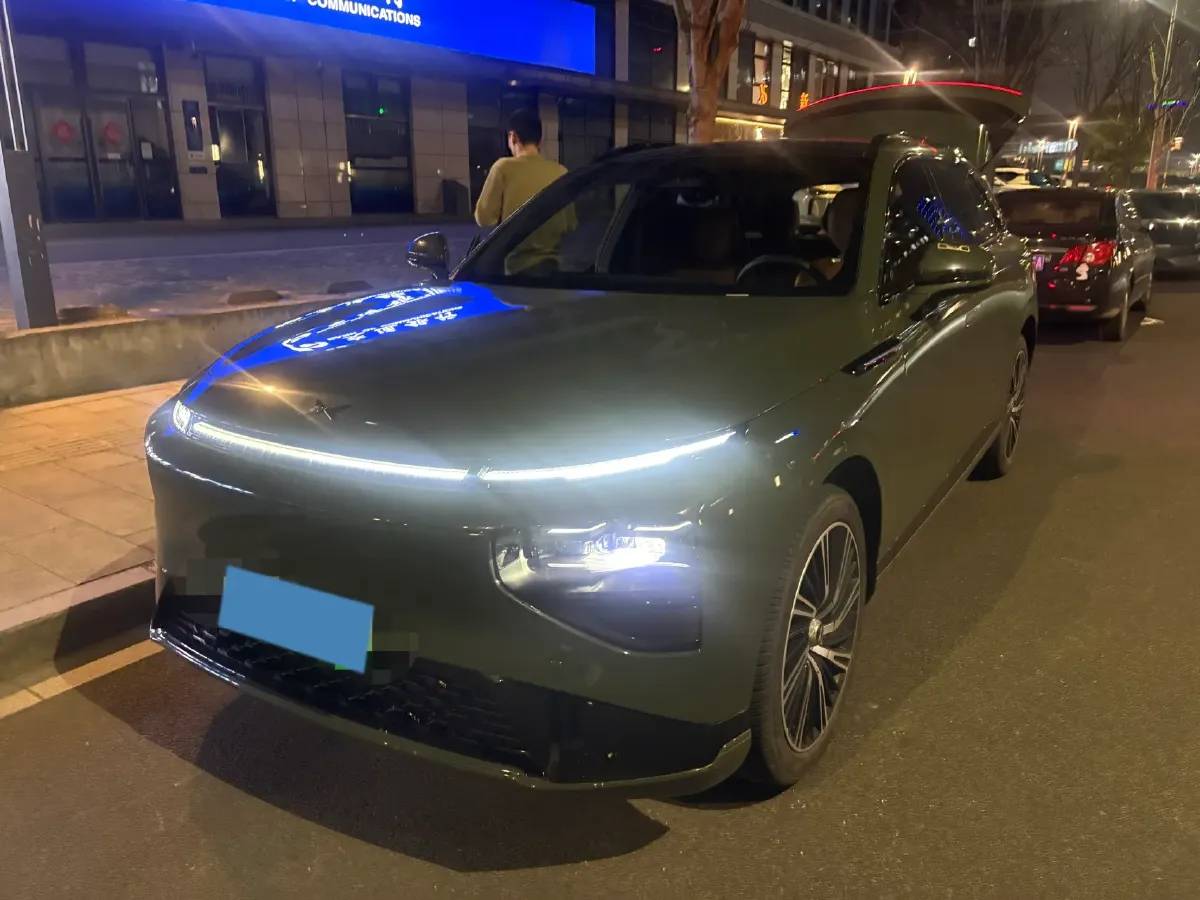 2024 Xpeng G9 BEV 78.2KWH,autocango,china used car exporter,china ev exporter,chinese used car exporter,chinese used ev exporter