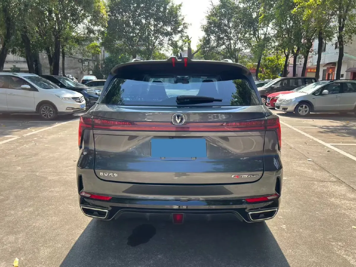 2023 ChangAn CS75 Plus 1.5T 188HP L4 8AT,autocango,china used car exporter,china ev exporter,chinese used car exporter,chinese used ev exporter
