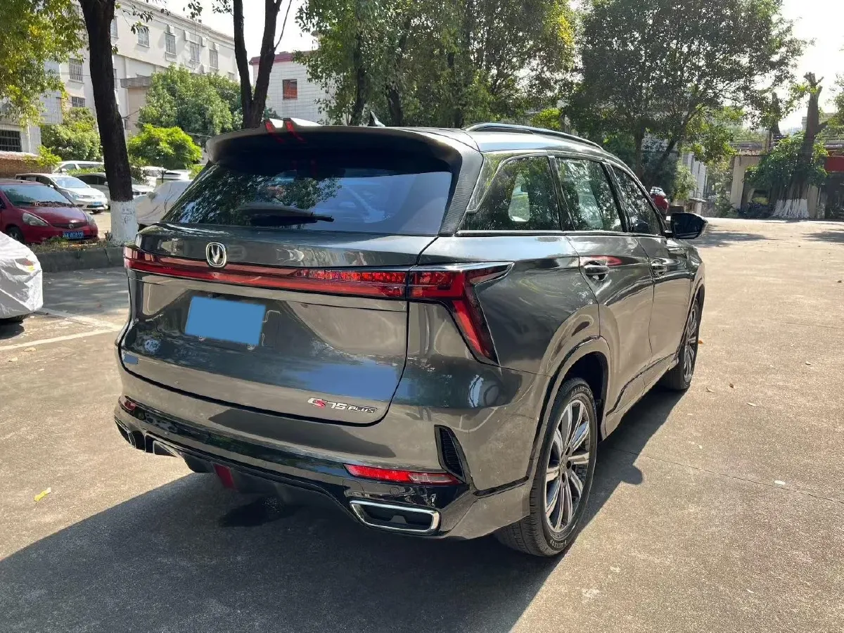 2023 ChangAn CS75 Plus 1.5T 188HP L4 8AT,autocango,china used car exporter,china ev exporter,chinese used car exporter,chinese used ev exporter