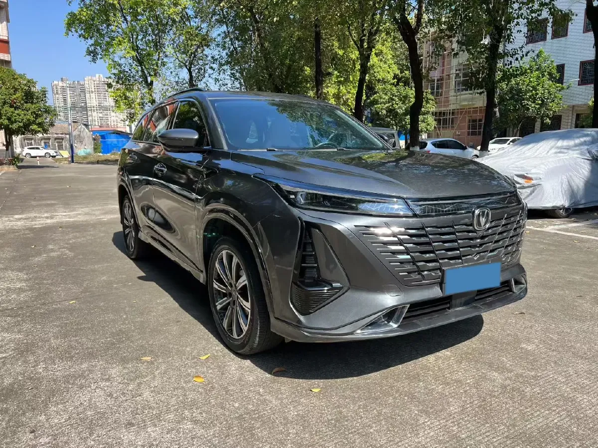 2023 ChangAn CS75 Plus 1.5T 188HP L4 8AT,autocango,china used car exporter,china ev exporter,chinese used car exporter,chinese used ev exporter