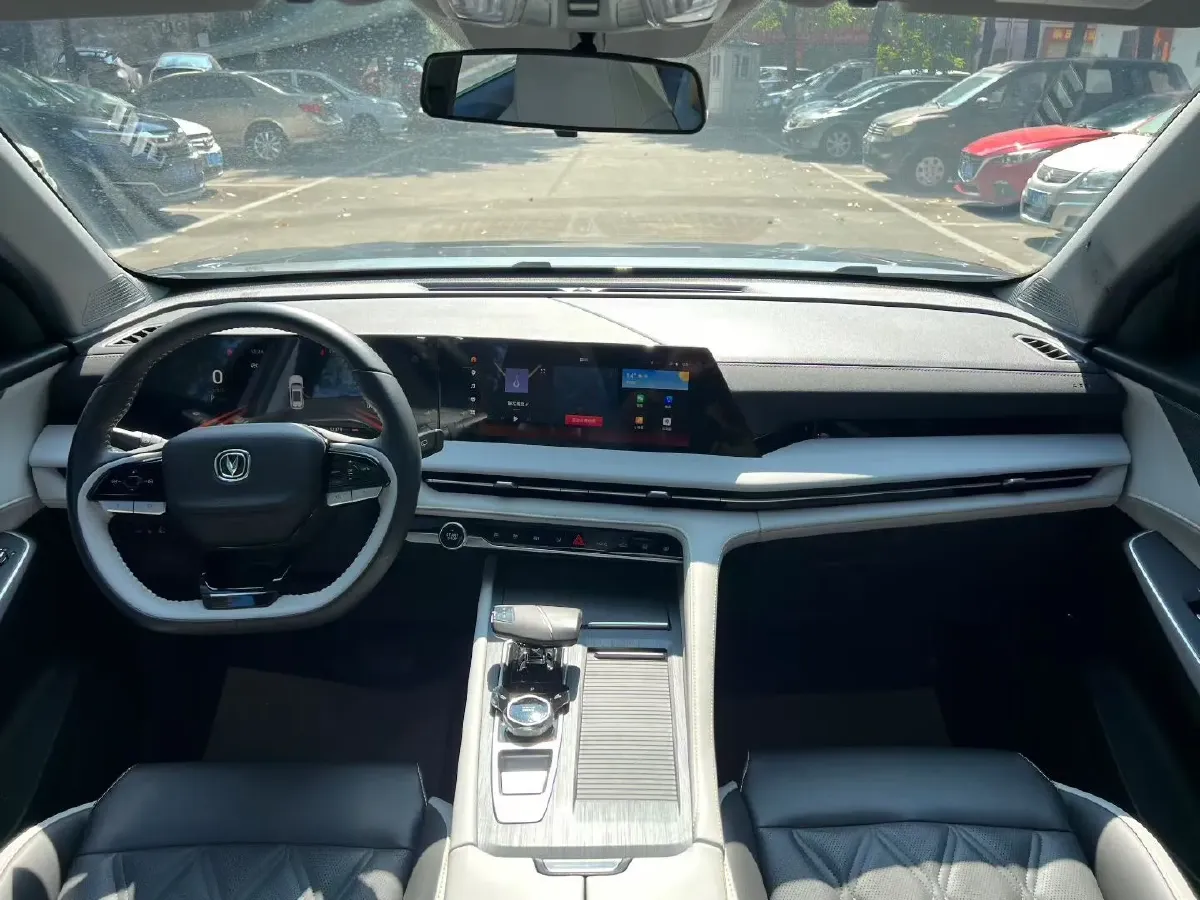 2023 ChangAn CS75 Plus 1.5T 188HP L4 8AT,autocango,china used car exporter,china ev exporter,chinese used car exporter,chinese used ev exporter