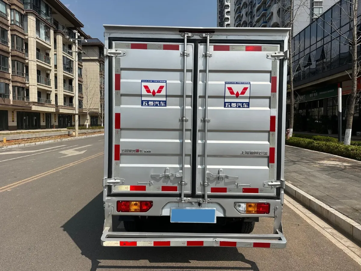2023 WuLing RongGuang New Truck 1.5L 102HP L4 5MT,autocango,china used car exporter,china ev exporter,chinese used car exporter,chinese used ev exporter