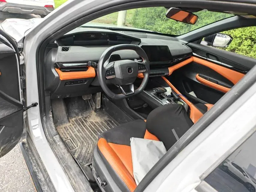 2023 ChangAn UNI-V 1.5T 188HP L4 7DCT,autocango,china used car exporter,china ev exporter,chinese used car exporter,chinese used ev exporter