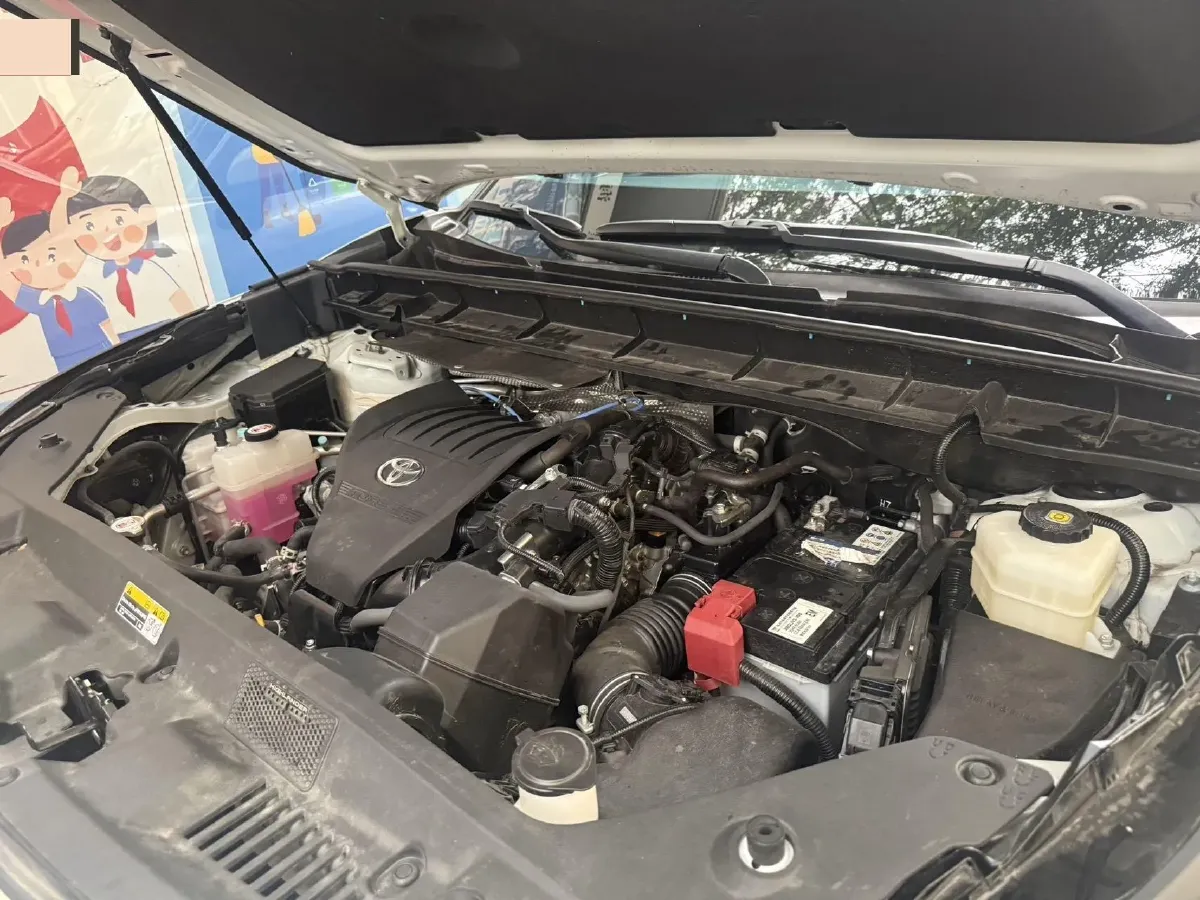 2024 Toyota Highlander 2.0T 248HP L4 8AT,autocango,china used car exporter,china ev exporter,chinese used car exporter,chinese used ev exporter