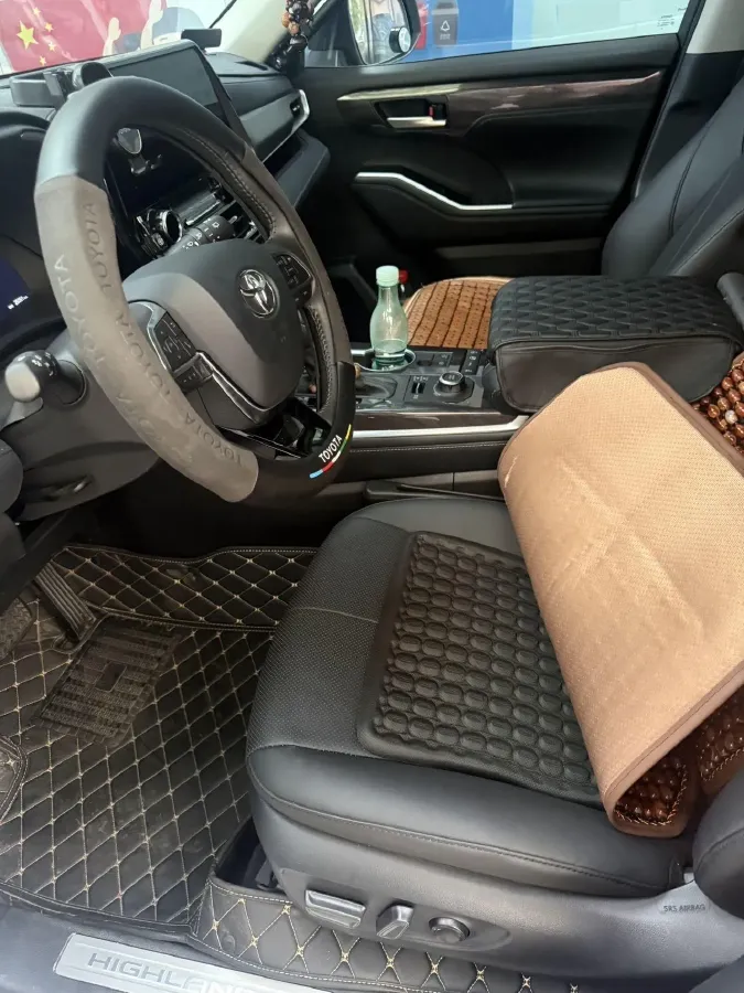 2024 Toyota Highlander 2.0T 248HP L4 8AT,autocango,china used car exporter,china ev exporter,chinese used car exporter,chinese used ev exporter