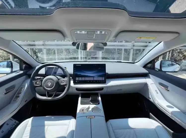 2025 BaoJun XiangJing 1.5T 143HP L4 1DHT PHEV,autocango,china used car exporter,china ev exporter,chinese used car exporter,chinese used ev exporter