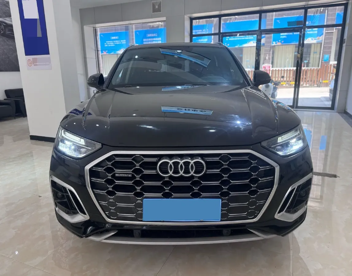 2022 Audi Q5L 2.0T 252HP L4 7DCT,autocango,china used car exporter,china ev exporter,chinese used car exporter,chinese used ev exporter