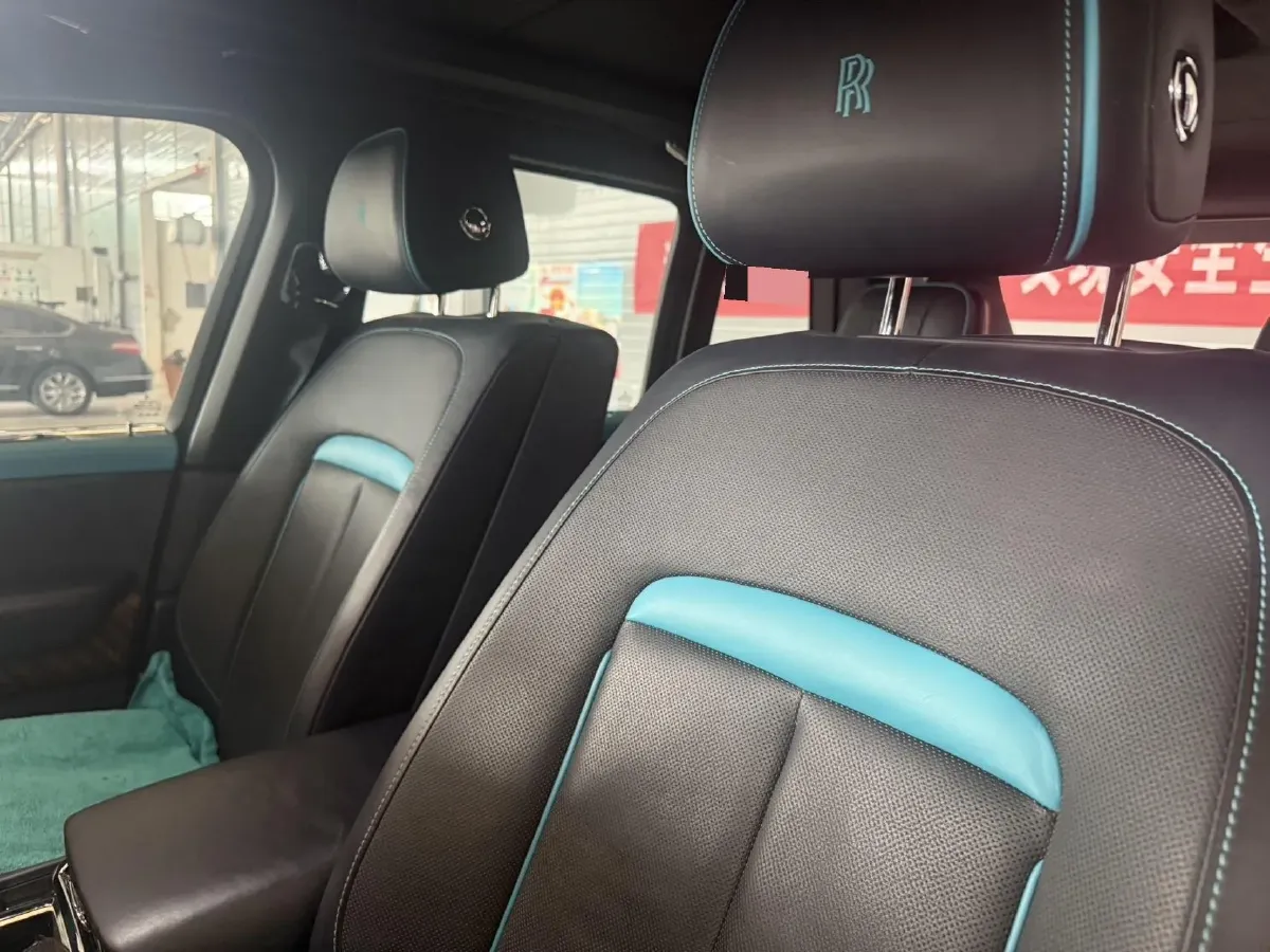 2018 Rolls-Royce Cullinan 6.7T 571HP V12 8AT,autocango,china used car exporter,china ev exporter,chinese used car exporter,chinese used ev exporter