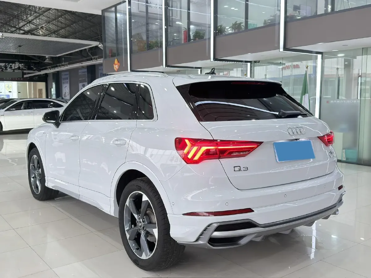 2022 Audi Q3 1.4T 150HP L4 7DCT,autocango,china used car exporter,china ev exporter,chinese used car exporter,chinese used ev exporter