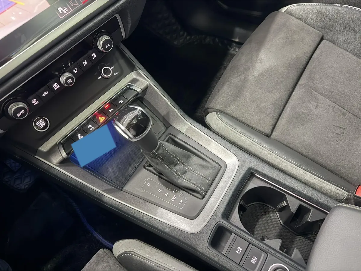 2022 Audi Q3 1.4T 150HP L4 7DCT,autocango,china used car exporter,china ev exporter,chinese used car exporter,chinese used ev exporter