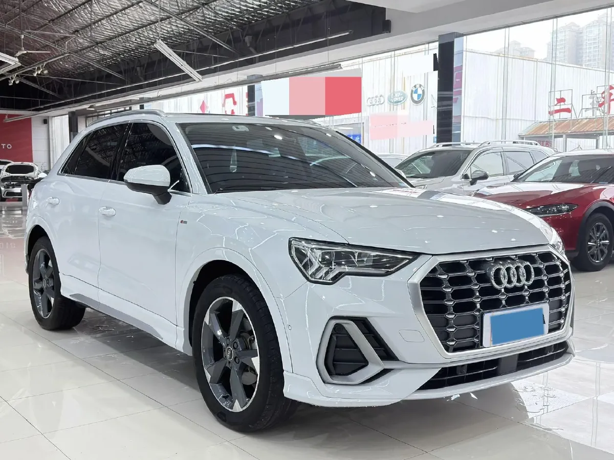2022 Audi Q3 1.4T 150HP L4 7DCT,autocango,china used car exporter,china ev exporter,chinese used car exporter,chinese used ev exporter