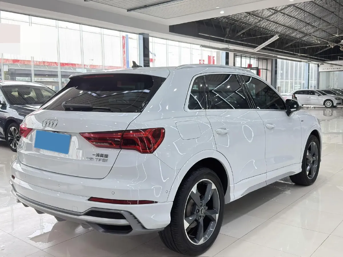 2022 Audi Q3 1.4T 150HP L4 7DCT,autocango,china used car exporter,china ev exporter,chinese used car exporter,chinese used ev exporter