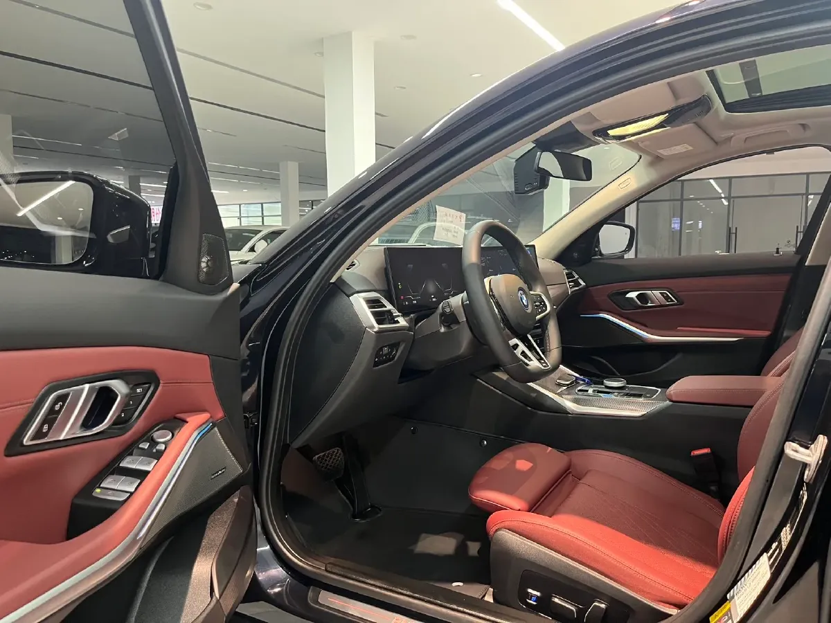 2025 BMW i3 BEV 79.05KWH,autocango,china used car exporter,china ev exporter,chinese used car exporter,chinese used ev exporter