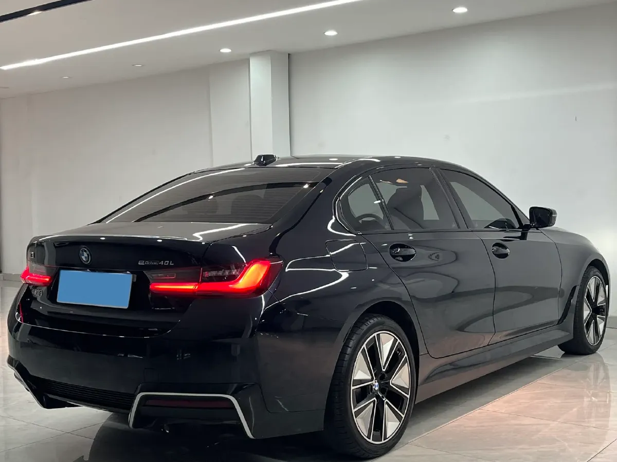 2025 BMW i3 BEV 79.05KWH,autocango,china used car exporter,china ev exporter,chinese used car exporter,chinese used ev exporter