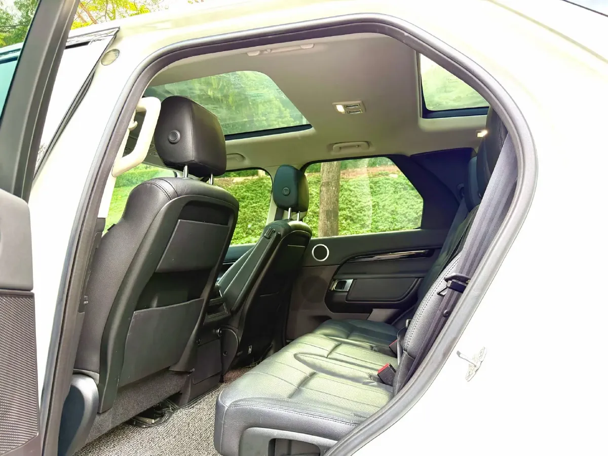 2018 Land Rover Discovery 3.0T 340HP V6 8AT,autocango,china used car exporter,china ev exporter,chinese used car exporter,chinese used ev exporter